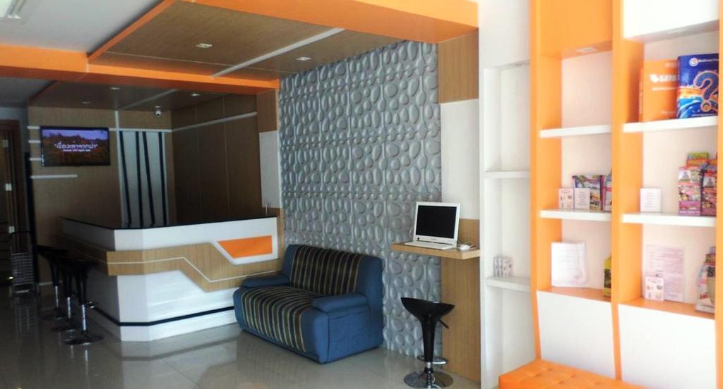 Chill Patong Hotel Exterior foto